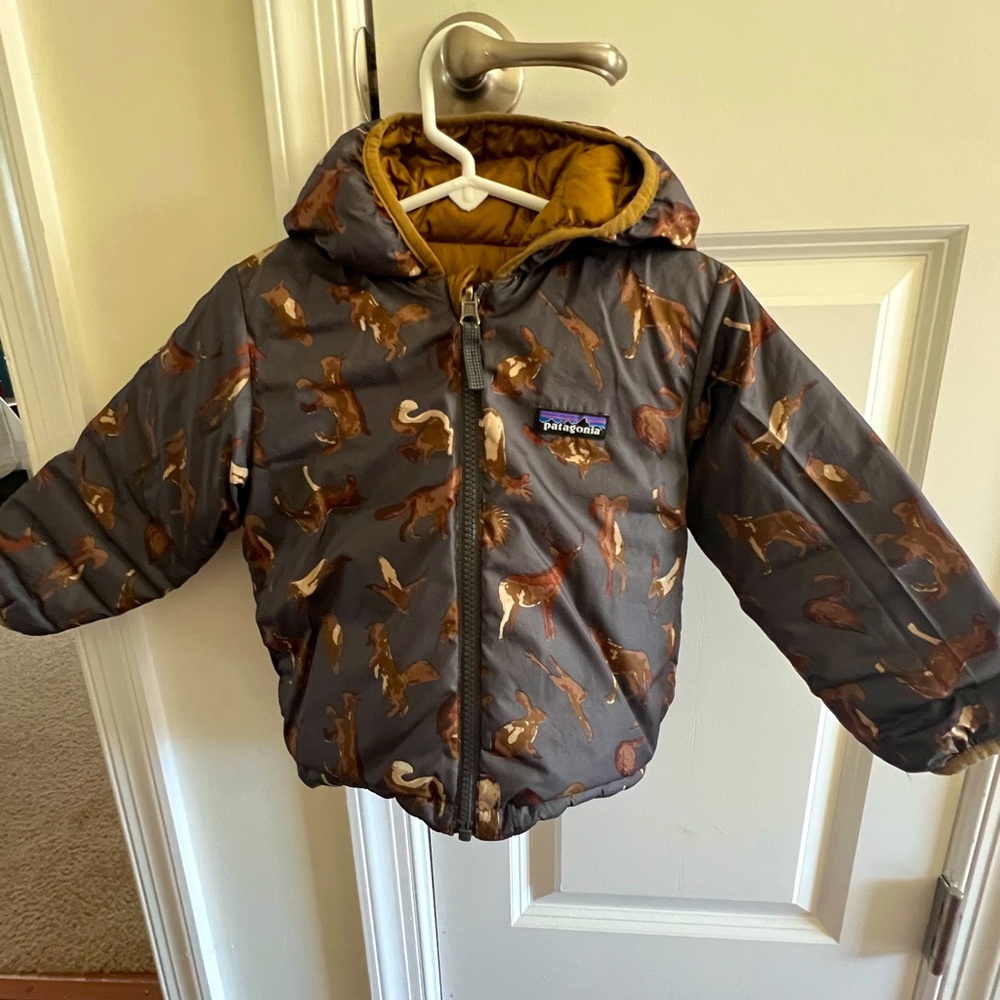 Patagonia Reversible down jacket 3T in excellent condition
